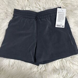 Lululemon Softstreme HR Shorts 4”